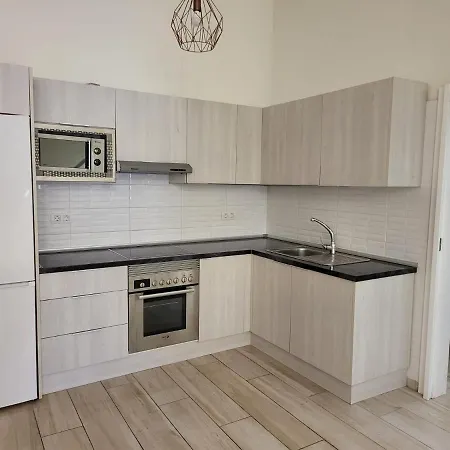 Immaculate 1-Bed Apartment In El Fraile *